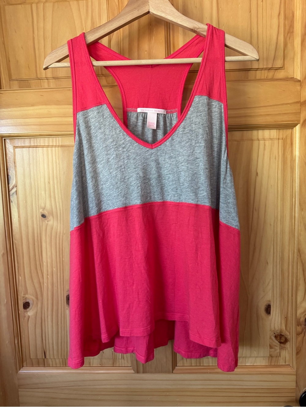 Victoria’s Secret flowy racer back colorblock tank top size XL
